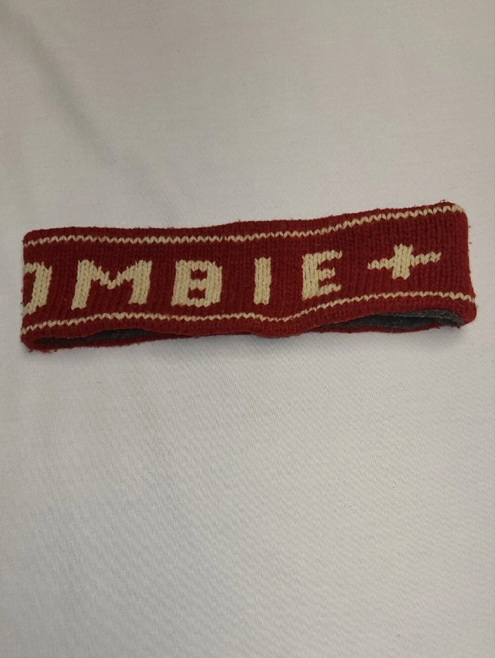 Vintage Abercrombie & Fitch burgundy knit headband with cream logo fleece lined